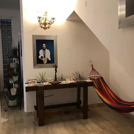 Alojamento de Acomodação e Pequeno-almoço Altrove Cagliari
